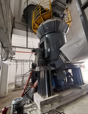 22-185 kw فرش عمودی زغال سنگ خشک خرد کردن فرش قطبی رول برای خرد کردن زغال سنگ